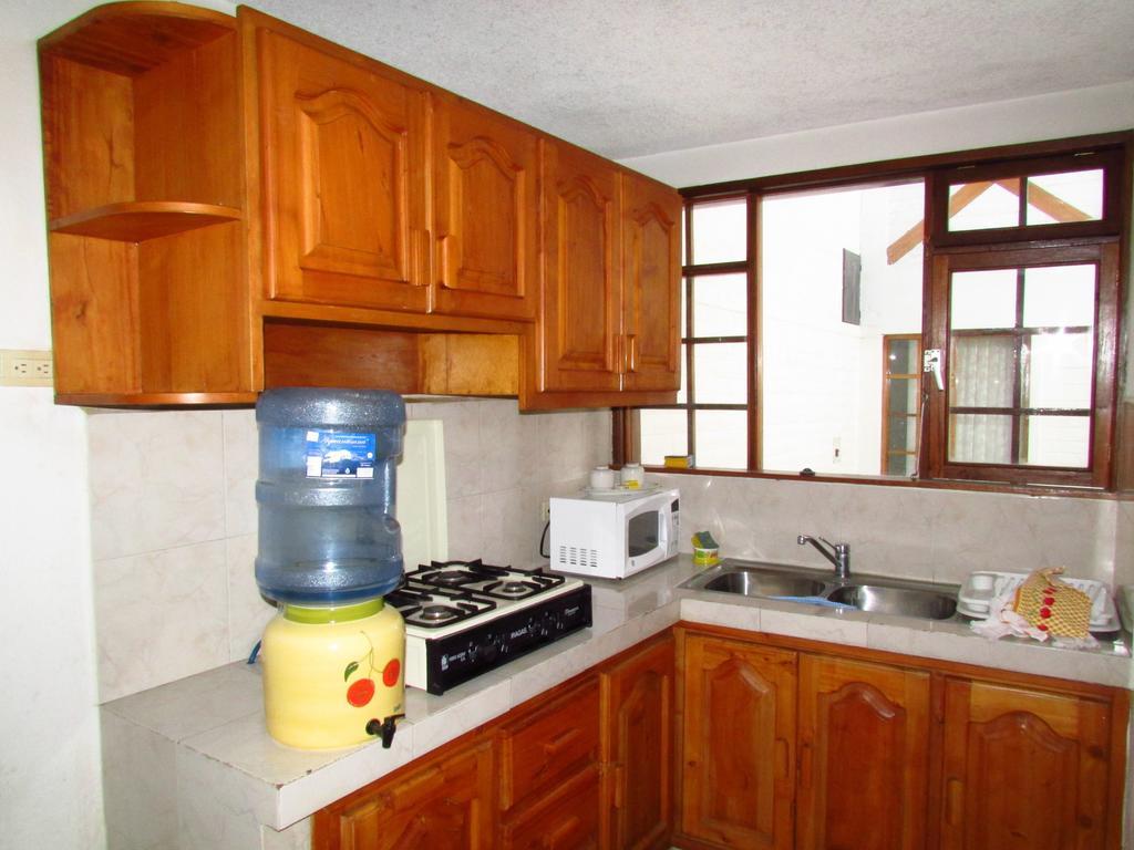 Apartamentos Los Quipus Quito Cameră foto